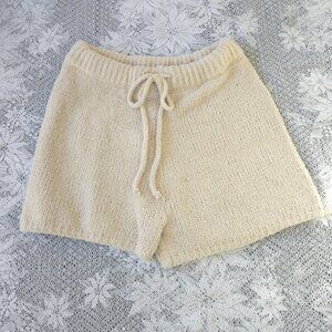 NWOT Missguided Ivory Knit High Waisted Shorts with Drawstring, Size 6/8